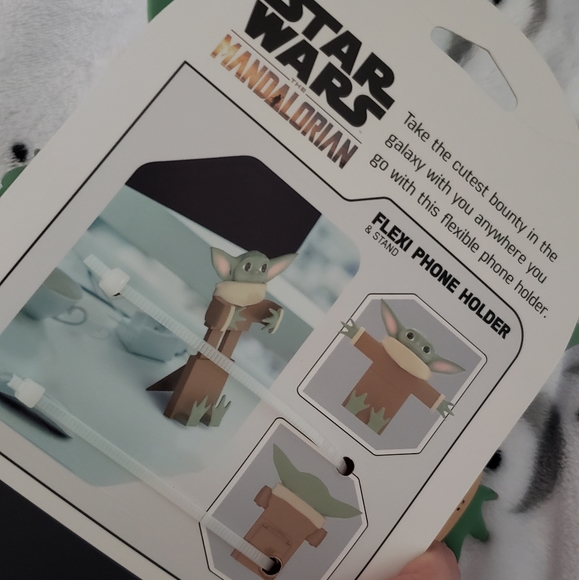 NWT Star Wars the child phone stand - Picture 2 of 2